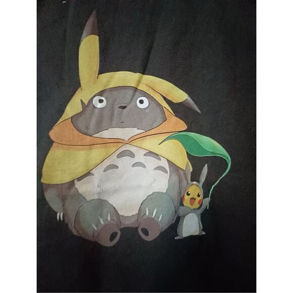 Pokemon Men's T-shirt size Medium - Picture 2 of 2